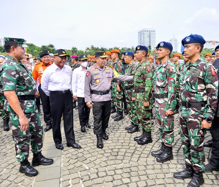 Apel Gelar Pasukan, Kapolri Pastikan Seluruh Pihak Siap Amankan Nataru 