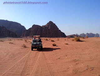 petra,travel,tour,jordania,camel,the Treasury Petra,archaeological  