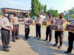Polres Batang Salurkan Paket Sembako Dari Kemenparekraf