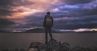 How to Save Money While Travelling?