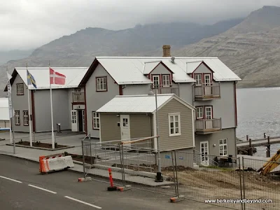 exterior of L’Abri restaurant in Faskrudsfjordur, Iceland