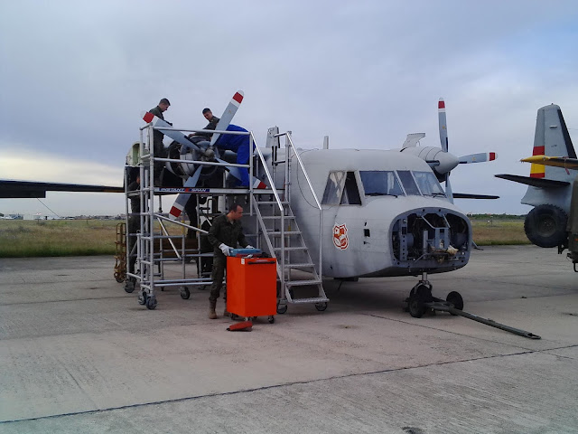 Desmontaje Avión. Foto Cía. Manto. GLPAC VI