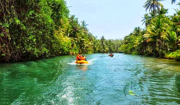 Sungai Paling Unik Di Indonesia