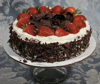 strawberry chocolate cakes pic