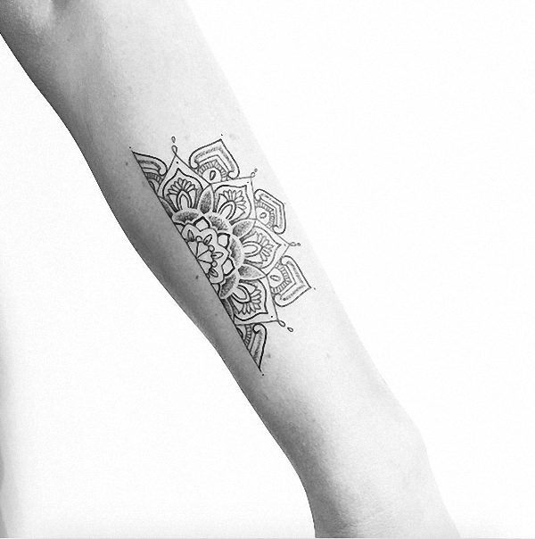 este_corte_mandala_flor_da_tatuagem