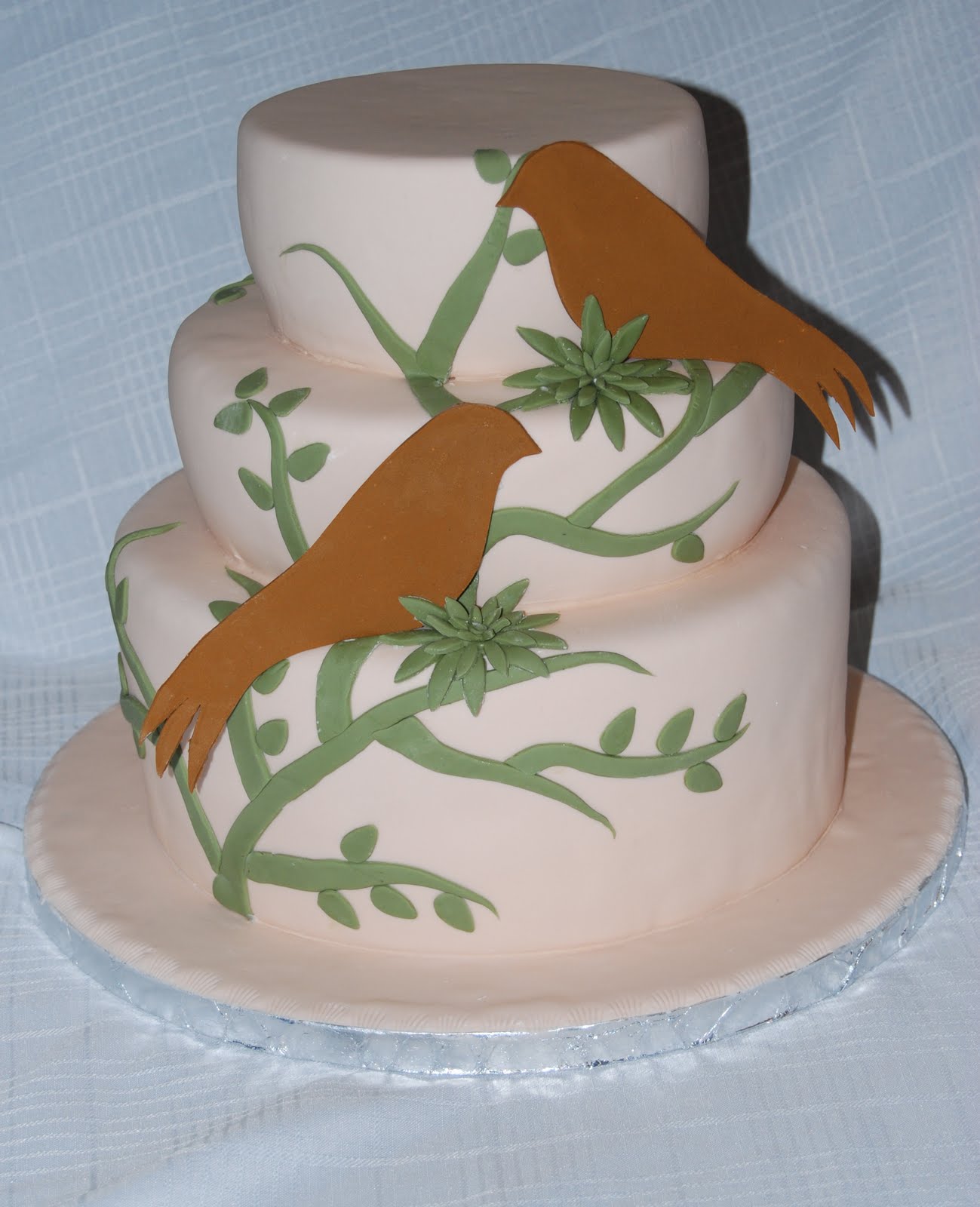 Love birds Wedding Cake