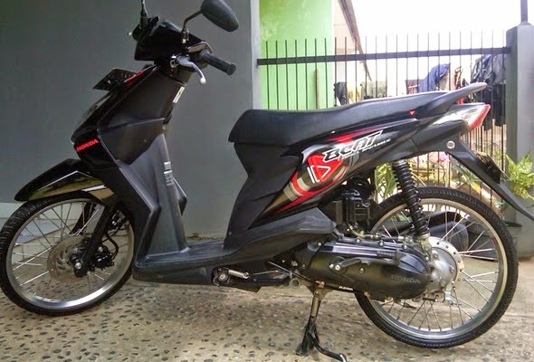 modifikasi motor beat hitam