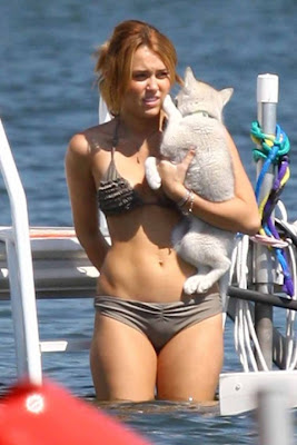 Miley Cyrus Black Tiny Bikini Pictures