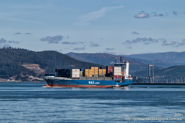 wec velazquez, container ship, vigo