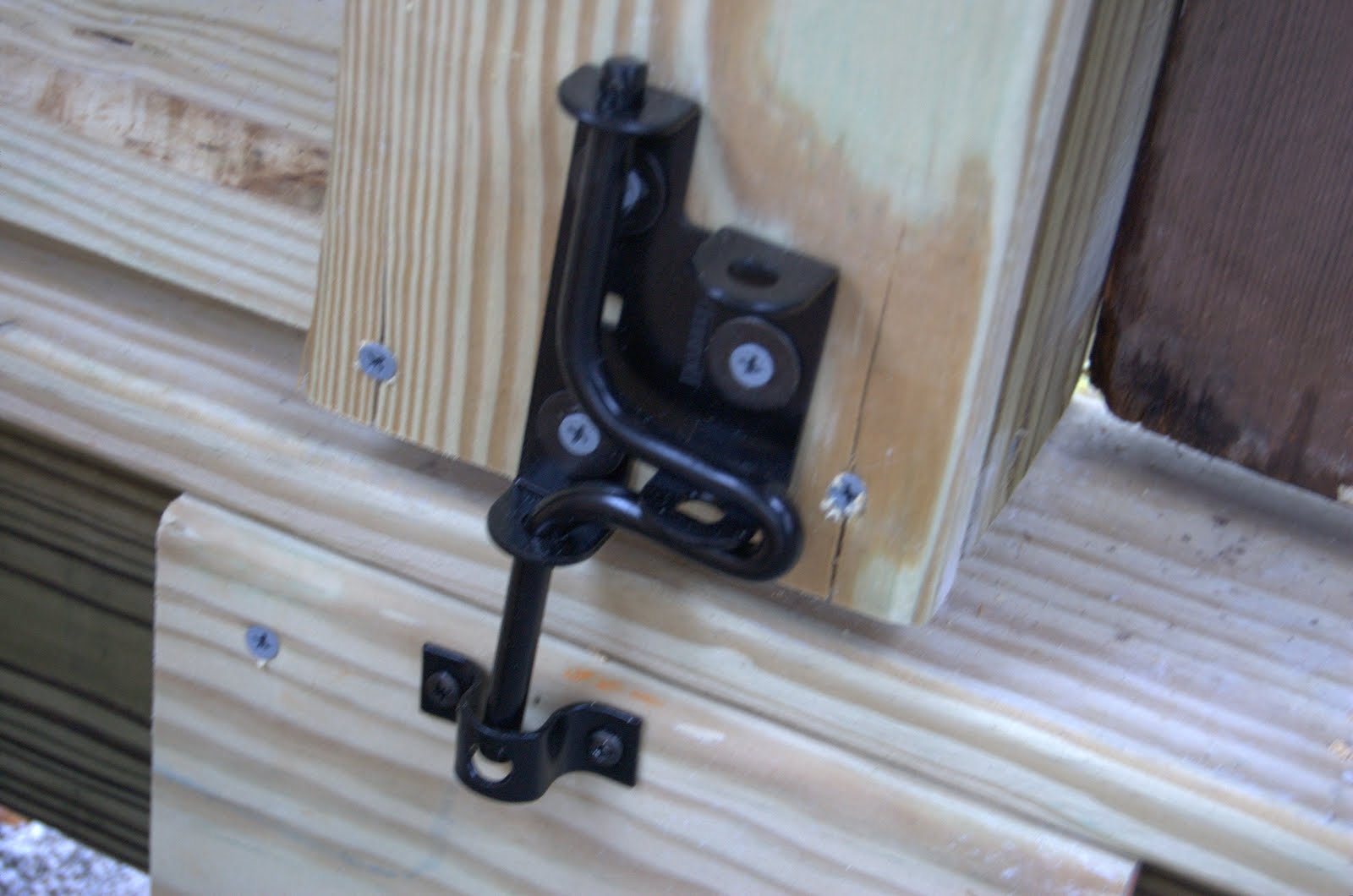  style shed or barn doors and garden gates. Complete Latch System