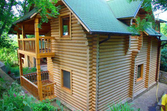 Wooden house in the Crimean woods