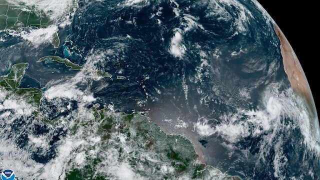 Larry podría convertirse en un huracán “grande y poderoso” hoy  viernes