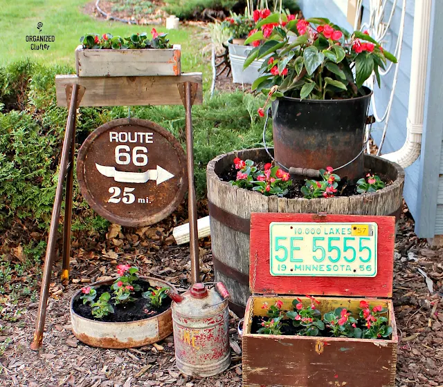 Garden Junk and Wax Begonias #signs #oldsignstencils #gardenjunk #junkgarden #waxbegonias #dragonwingbegonias #outdoordecorating