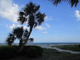 Dayton House Resort Provides Beachfront Vacations © Katrena