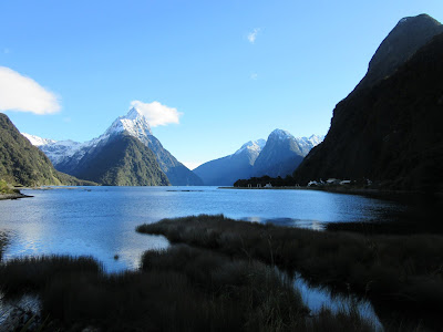 Fiordo Milford Sound y pico Mitre. Parque Nacional Fiordland, Nueva Zelanda