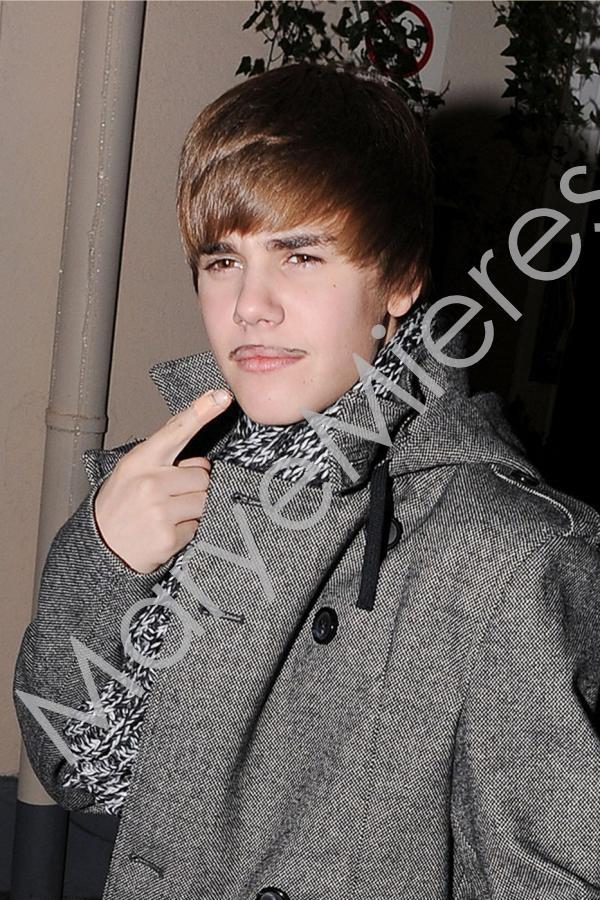 justin bieber fake. justin bieber fake mustache.