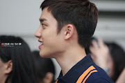 .EXO D.O KYUNGSOO : COME IN TO D :120704 [Incheon airport entrance] 그 . (incheon do )