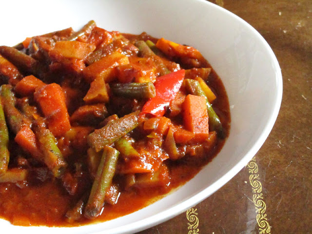 Mixed Vegetables in a Spicy Tomato Ethiopian Kulet Sauce