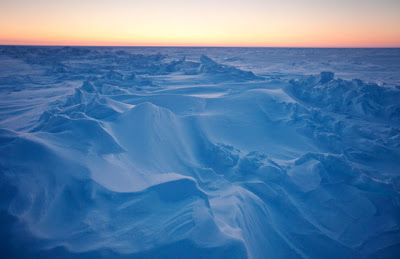 A Visit to an Arctic Ice Station Seen On coolpicturesgallery.blogspot.com