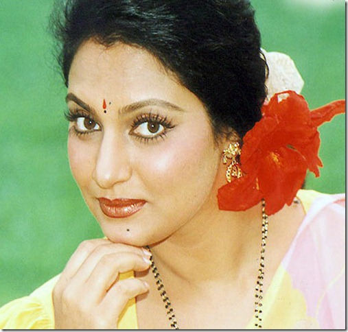 actress_madhavi_cute_pic