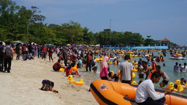 Wisata Jepara Menjadi Tujuan Ribuan Pengunjung Saat Libur Lebaran