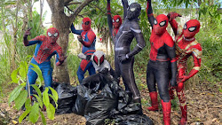 Bikin Heboh Tiba-tiba Muncul di Jalan, Spiderman Parepare Ternyata Bersihkan Sampah