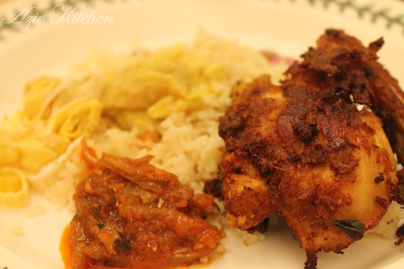 Nasi Lemak Dengan Ayam Goreng Berempah - Azie Kitchen