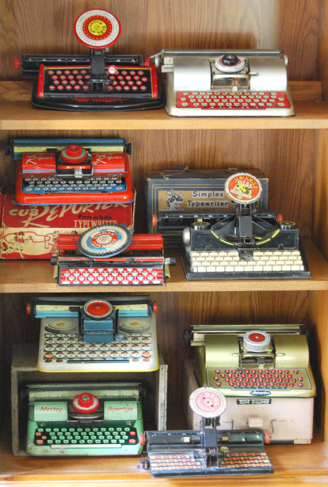 Download The Copycat Collector: COLLECTION #68: Vintage Toy Typewriters