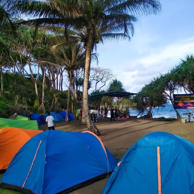 Paket Camping Di Pantai Madasari 2022