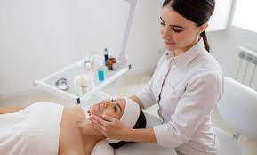 What type of qualification is beauty therapy?
