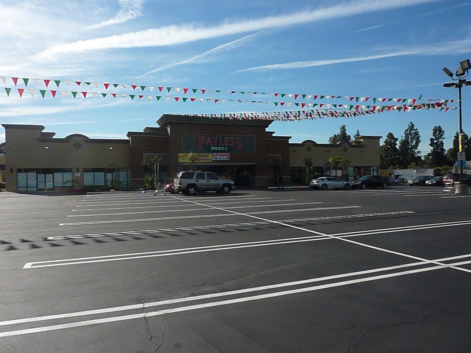 payless foods montebello grand opening free giveaways great bargains
