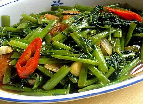  di pagi hari yang ceria ini sama ada anda sudah ada rancangan mahu masak apa untuk keluar Resepi Kangkung Goreng Belacan Sedap