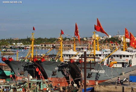 Trung Quốc “xua” gần 9.000 tàu cá ra Biển Đông