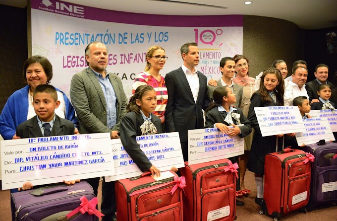 Encabeza Alejandro Murat ceremonia de legisladores infantiles 