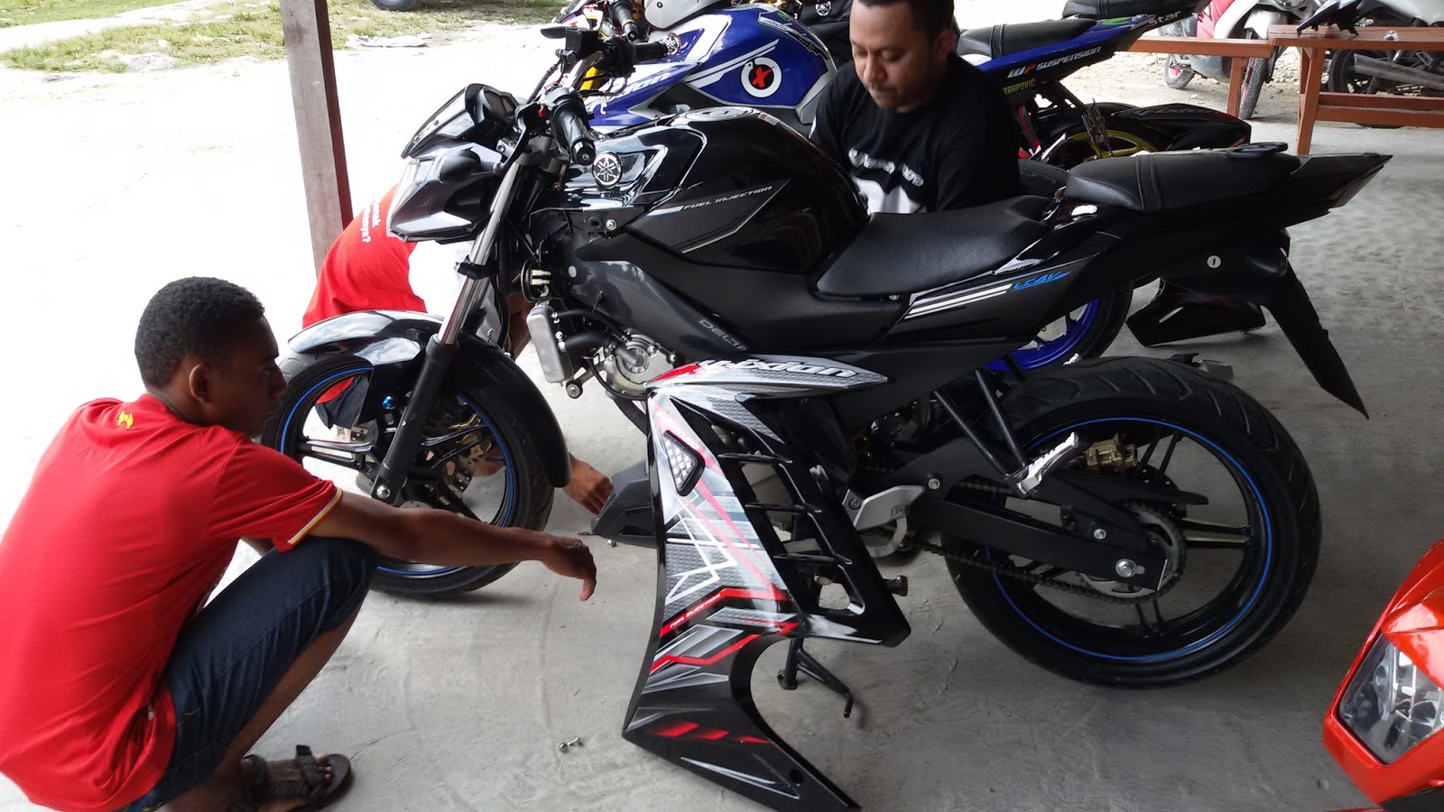 Download Koleksi 84 Modifikasi New Vixion Advance Merah Hitam