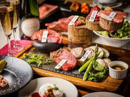 Exploring the Culinary Delights of Nearby Food Places