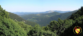 La ligne Bleue des Vosges avec ses forêts depuis le Col de la Schlucht.