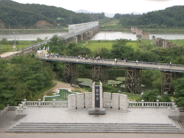 Freedom Bridge Korea4