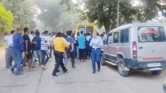 वाराणसी: बीएचयू में भिड़े छात्रों के गुट, एमबीए और बी कॉम. के छात्रों के बीच चल गया हॉकी-रॉड, मचा हड़कंप