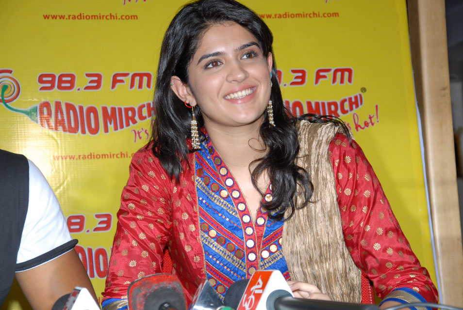 deeksha-seth-at-radio-mirchi-f980b4ea.jpg