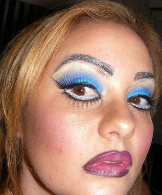 transgender makeup and jewelry - drag-queen 