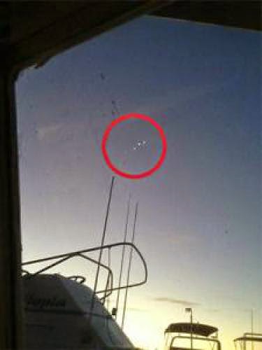 Daytime Ufo Over Sydney June 1 2012 Photo
