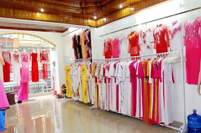 Thiết kế showroom áo dài truyền thống 