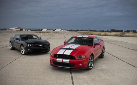 Ford Shelby GT500 versus Chevrolet Camaro SS