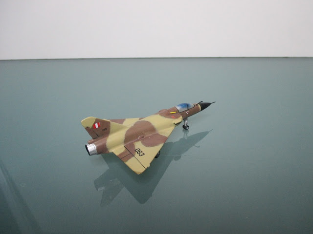 1/144 Dassault Mirage 2000 diecast aircraft