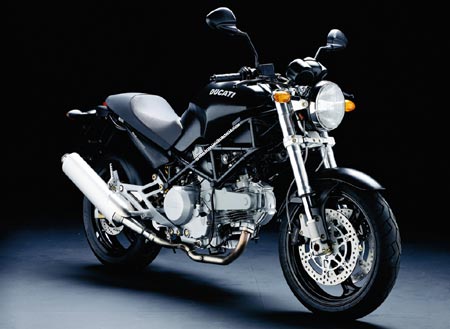 Ducati Monster 620 Dark-2005.jpg