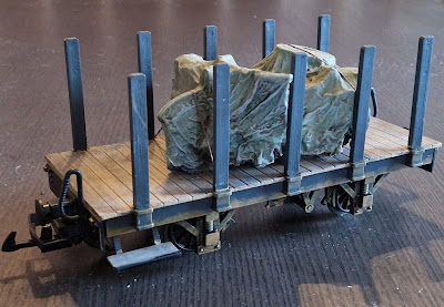 Making a tarpaulin load for model railways. a LGB wagon turnes into a G-scale military railway, heeresfeldbahn.