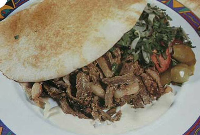 شوارما اللحم على الطريقة اللبنانية