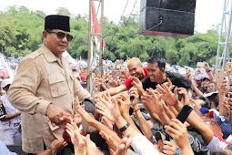 Warga Meriah Sambut Kunjungan Prabowo Subianto di Purbalingga