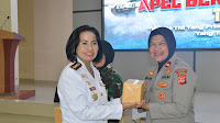 Komandan Lanal Bandung Pimpin Apel Bersama Wanita TNI Tahun 2024 Wilayah Bandung